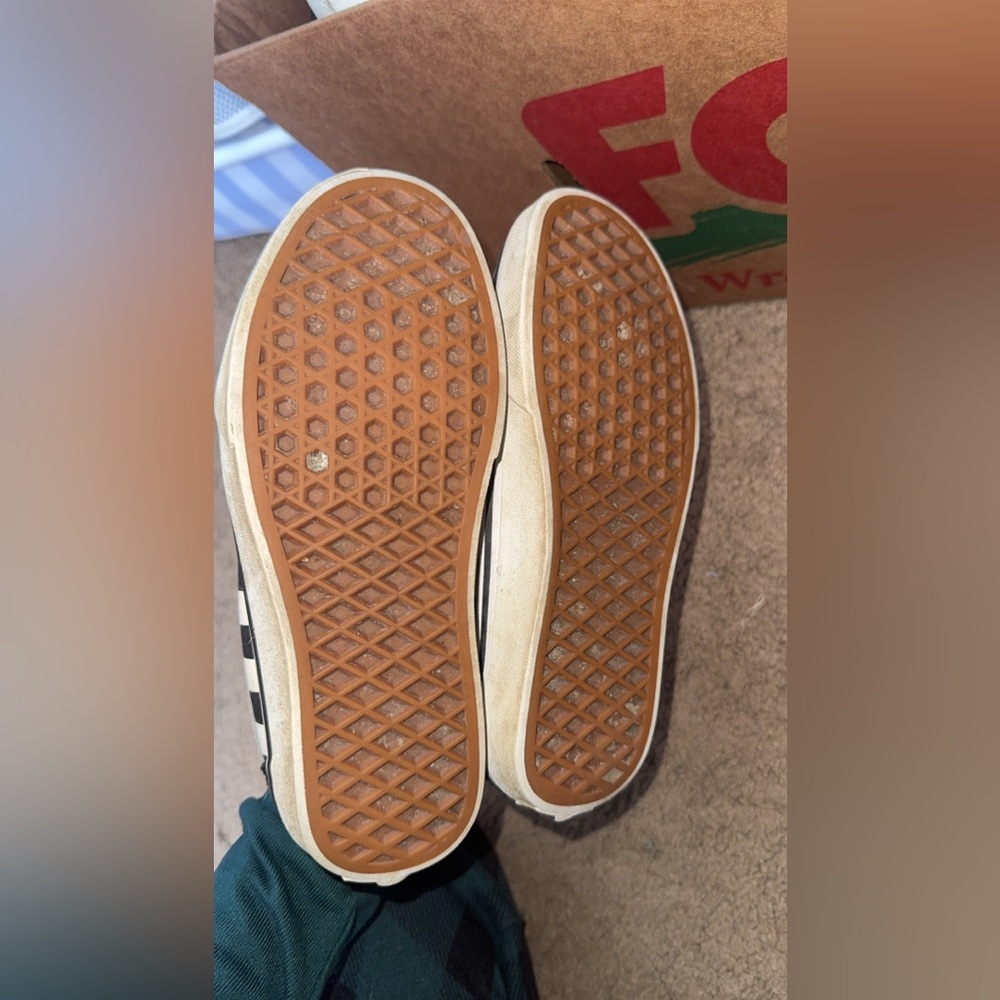 Vans Black and White Checkered - Picture 4 of 4